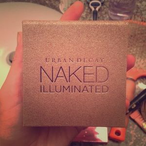 Brand new highlighter urban decay